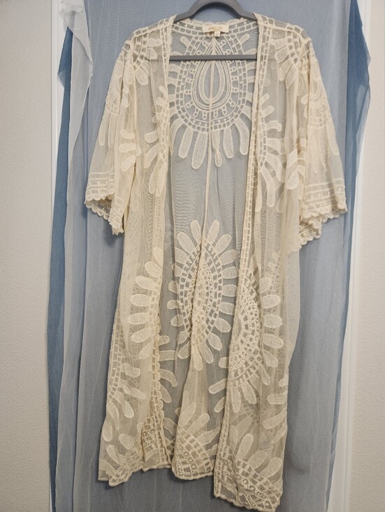 Rebellion Tops - Rebellion Cream Lace Crochet Kimono
